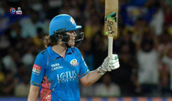 डब्लूपीएल: मुबंई ने यूपी को दिया 183 रनों का लक्ष्य