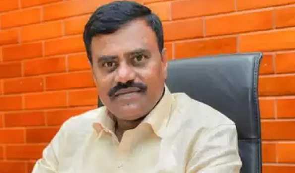 JDS MLA Srinivas resigns, set to join Cong ahead of polls