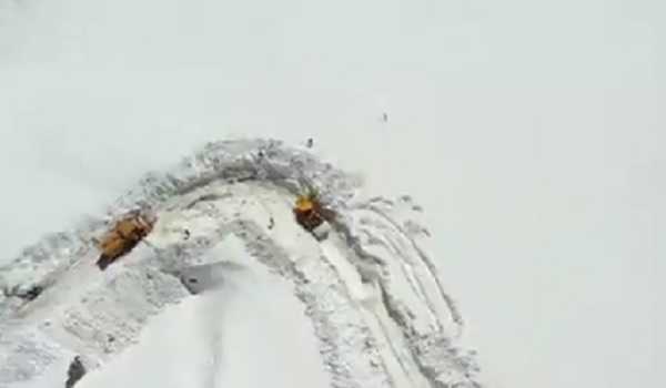 BRO clears Lahaul- Zanskar Valley, road still susceptible to Avalanche