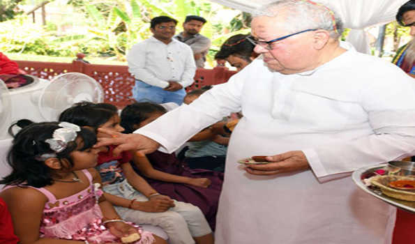 मिश्र ने नवमी पर पूजा अर्चना कर प्रदेशवासियों की खुशहाली की कामना की