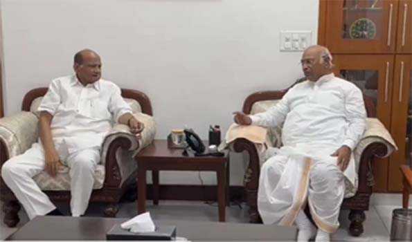 विपक्षी एकता को लेकर कांग्रेस, राकांपा ने बनाई रणनीति