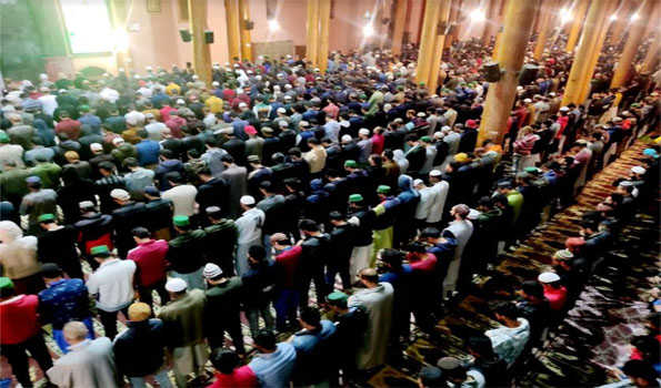 Shab-e-Qadr observed amid night long prayers in Kashmir