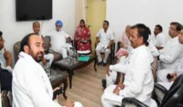 दूसरे दिन भी कांग्रेस विधायकों से वन-टू-वन संवाद कर लिया गया फीडबैक