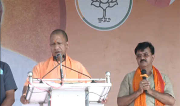 विकास नहीं, विभाजन करते हैं कांग्रेस,जेडीएस: योगी