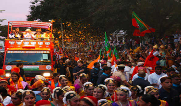 भाजपा की जीत की संभावना को बढ़ाने के लिए मोदी का रोड शो