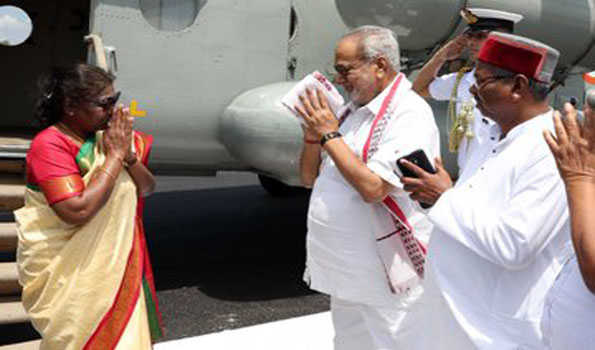 राष्ट्रपति मुर्मू तीन दिवसीय दौरे पर ओडिशा पहुंची