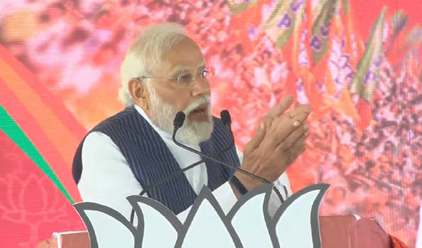 कर्नाटक में हार से सशंकित कांग्रेस को चुनाव प्रचार में सोनिया को पड़ा बुलाना : मोदी