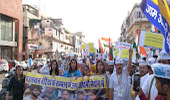 महिला पहलवानों के समर्थन में आप ने जयपुर मे निकाला पैदल मार्च