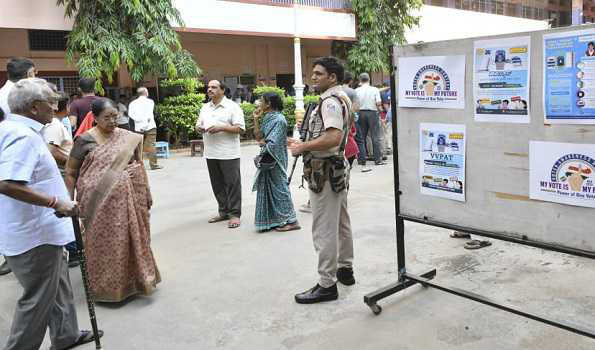 कर्नाटक विधानसभा चुनाव: सुबह 11 बजे तक 20.94 फीसदी मतदान