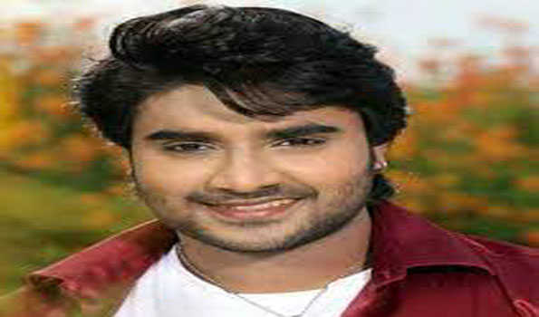 प्रदीप पांडेय चिंटू ने शुरू की ‘ओम’ की शूटिंग
