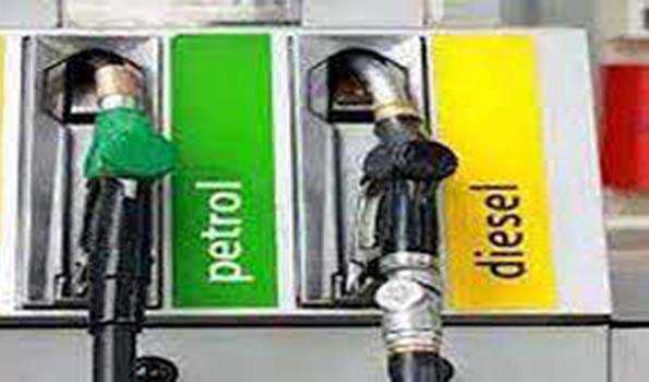 पेट्रोल और डीजल की कीमतें स्थिर
