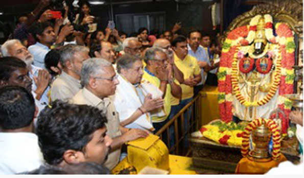 India Cements Chief keeps IPL Trophy before Lord Balaji, seek blessings