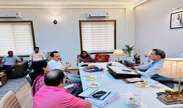 बजट घोषणाओं का समयबद्ध क्रियान्वयन सुनिश्चित हो-राठौड़