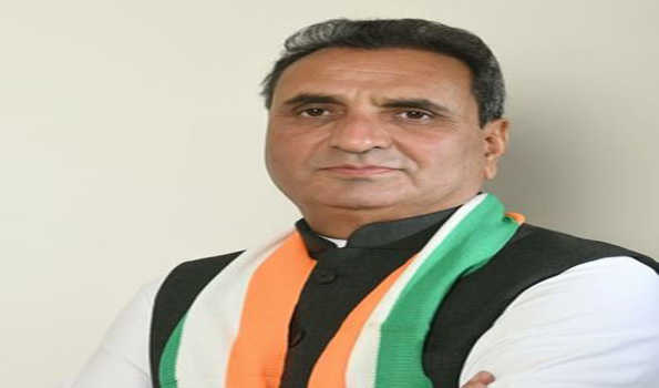 मोदी का महा जनसंपर्क अभियान हुआ फ्लॉप शो: राठौड