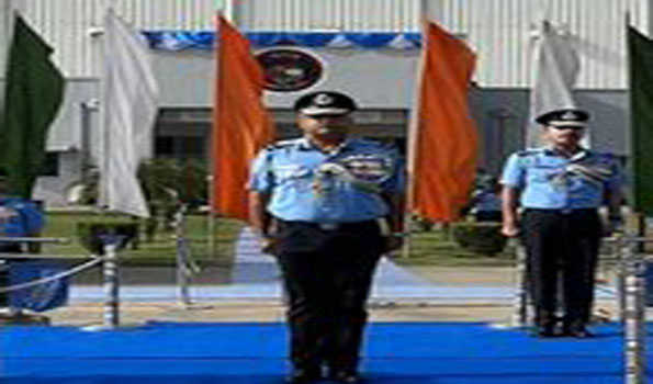 एयर कमोडोर चोपड़ा ने वायु सेना स्टेशन हिंडन की कमान संभाली