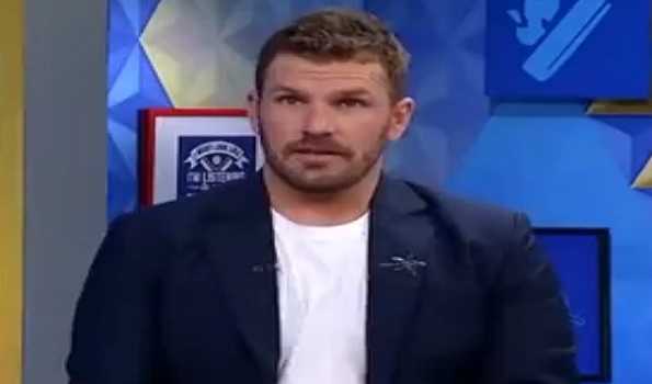Key for both Australia & India will be to dismiss Kohli and Smith as early as possible: Finch