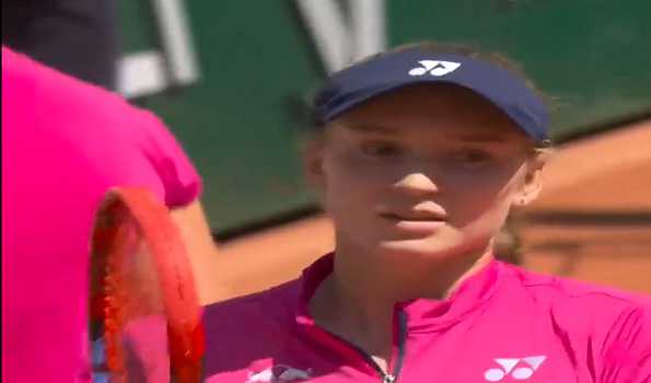 Rybakina storms into French Open third round