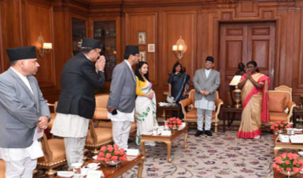 राष्ट्रपति मुर्मू से मिले नेपाल के प्रधानमंत्री प्रचंड