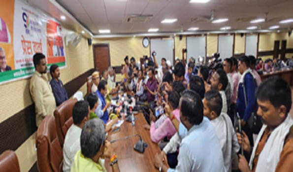 दुनिया का मार्गदर्शन कर रहा है भारत: बघेल