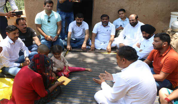 J&K Apni Party deputation meets family members of terror attack victim