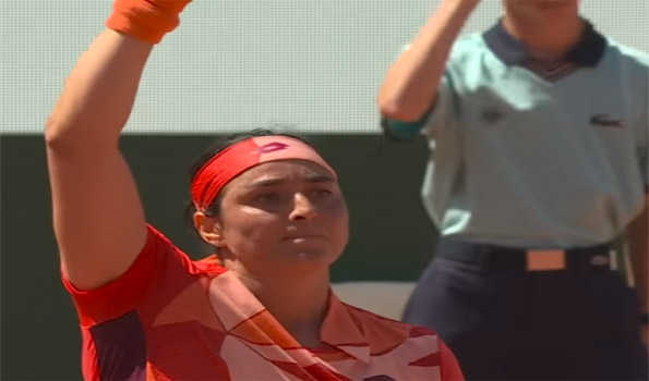 Jabeur breaks jinx, sails into French Open quarters