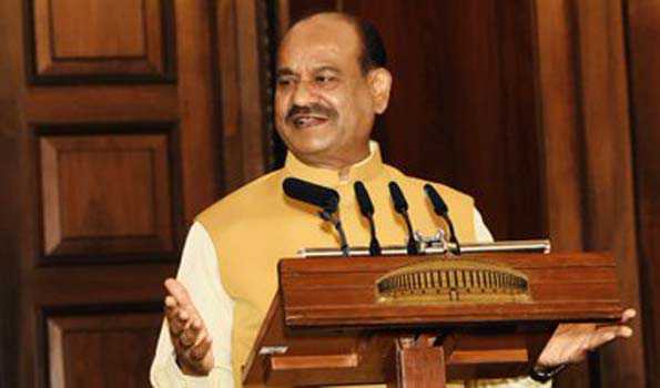 आदिवासी समाजों की जीवन शैली से बहुत कुछ सीखने को मिल सकता हैःबिरला