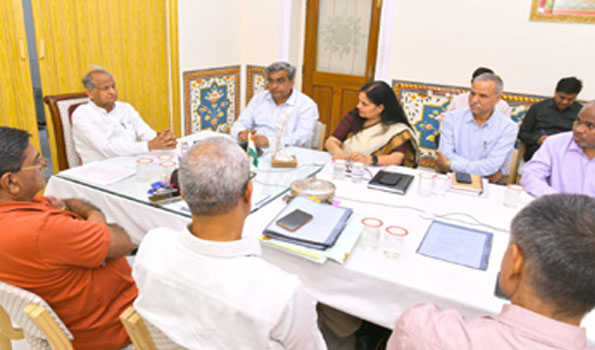 गहलोत ने लोगों से बिपोर्जोय तूफान संभावित क्षेत्रों में सुरक्षित स्थानों पर रहने की अपील की