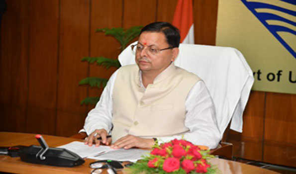धामी ने किया करपात्री महाराज स्मृति वेद शास्त्र अनुसंधान केन्द्र का शुभारंभ