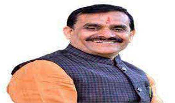 आपातकाल की बरसी के बहाने विष्णुदत्त ने कमलनाथ पर किया हमला