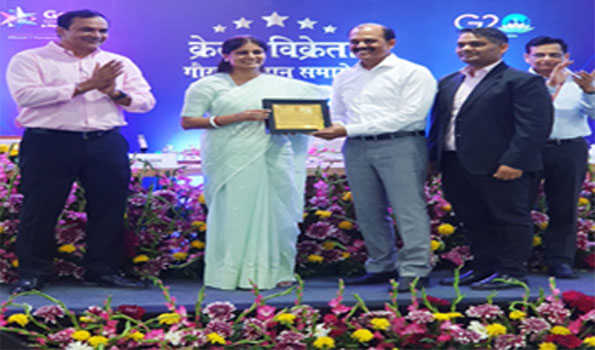 सूर्या रोशनी को मिला सर्वश्रेष्ठ विक्रेता का सम्मान