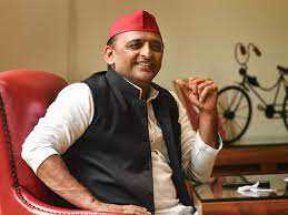 अखिलेश का 50 जन्मदिन मनाकर लोकसभा चुनाव की तैयारियों में जुटेंगे सपाई
