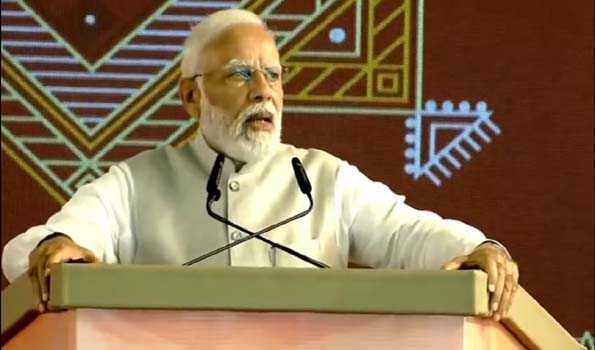 मोदी की गरीब के इलाज की पांच लाख की गारंटी, कांग्रेस की गारंटी मतलब नीयत में खोट : मोदी
