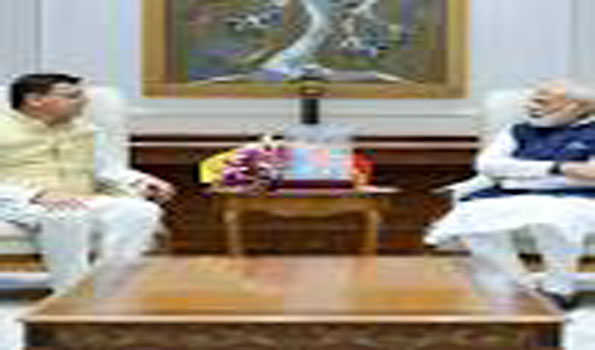 समान नागरिक संहिता लागू करने की कवायद के बीच मोदी से मिले धामी