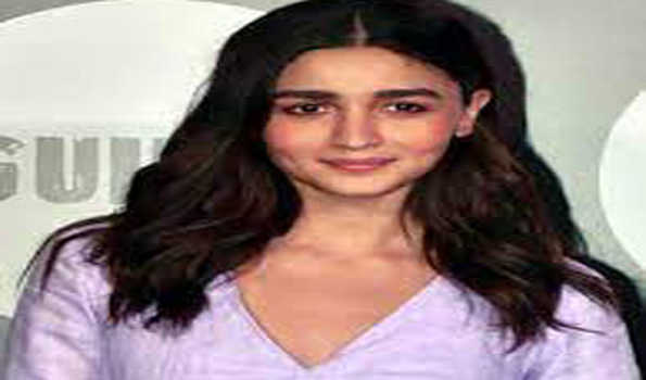 आलिया भट्ट ने हार्ट ऑफ स्टोन के स्टार के साथ वीडियो शेयर किया