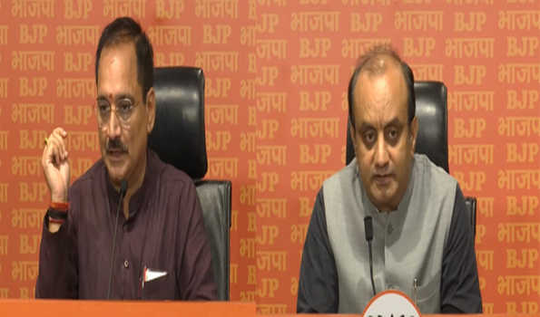 केजरीवाल ने व्यक्तिगत काम के लिए सैकड़ों भर्तियां की: भाजपा