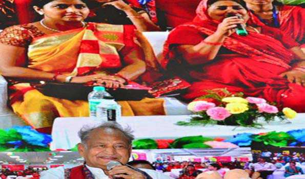 देश में डबल इंजन की सरकारें हो रही फेल-गहलोत
