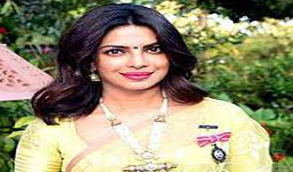 प्रियंका चोपड़ा ने अपने भाई और सास के जन्मदिन की पार्टी का वीडियो शेयर किया