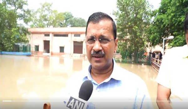 यमुना के बढ़ते जलस्तर ने तोड़ा 45 साल का रिकॉर्ड, 208.62 मीटर तक पहुंचा