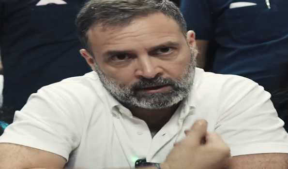 राहुल ने मणिपुर पर मोदी की चुप्पी पर उठाये सवाल