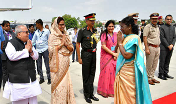 मुर्मू को मिश्र ने दी भावभीनी विदाई
