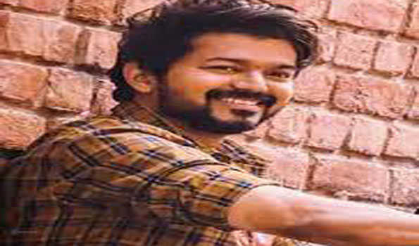 थलापति विजय ने गरीब बच्चों की पढ़ाई का उठाया जिम्मा