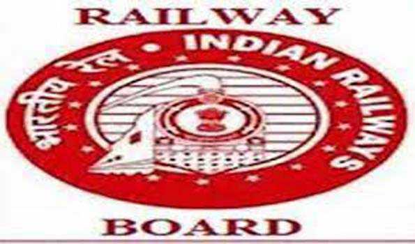 रेलवे ने 35 डीआरएम बदले