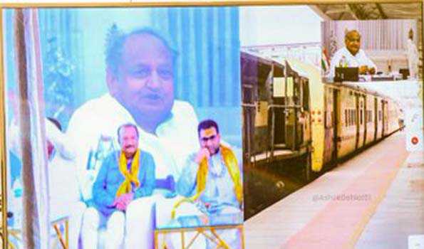 धार्मिक स्थलों के विकास के लिए प्रतिबद्ध राज्य सरकार-गहलोत