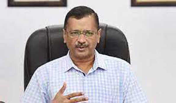 केजरीवाल ने हर बाढ़ पीड़ित परिवार को दस हज़ार रुपये देने का किया एलान