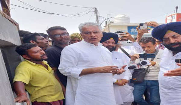 पंजाब में बाढ़ के लिए आप सरकार जिम्मेवार: जाखड़
