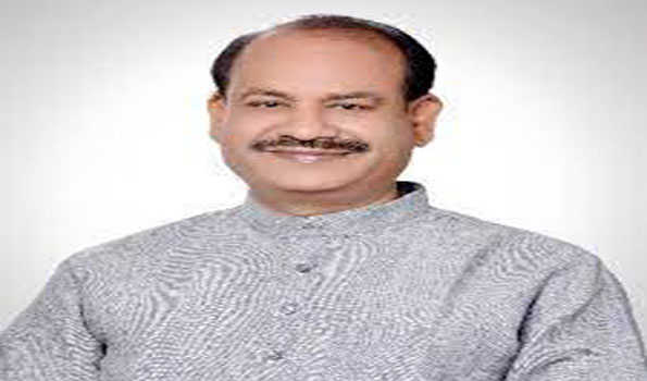सदन में सार्थक चर्चा कर आम लोगों की समस्याओं का हल निकालेंः बिरला