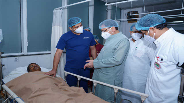 करंट फैलने से झुलसे छह व्यक्तियों में दो की हालत नाजुक