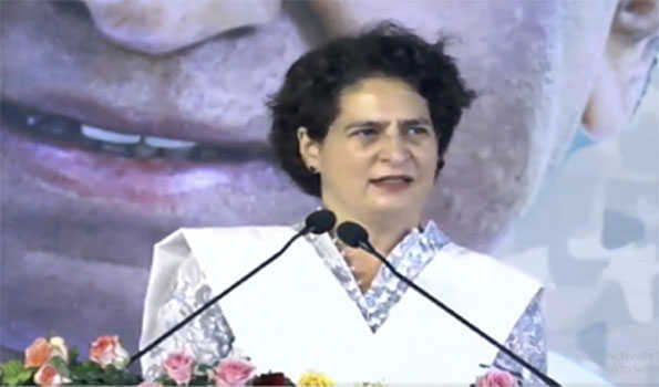 राजनीतिक सभ्यता कायम रखने की जिम्मेदारी प्रधानमंत्री की, विपक्ष का किया अपमान : प्रियंका