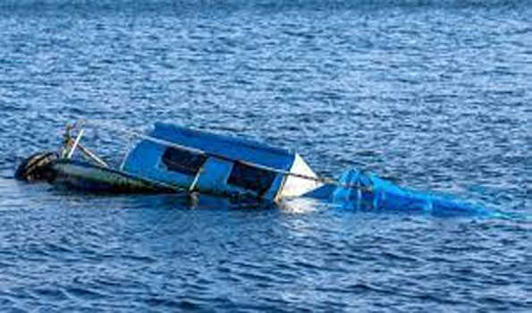 मोरक्को में नाव चट्टानों से टकराई, छह प्रवासियों की मौत