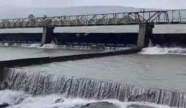महाराष्ट्र: राधानगरी सिंचाई बांध से छोड़ा गया पानी